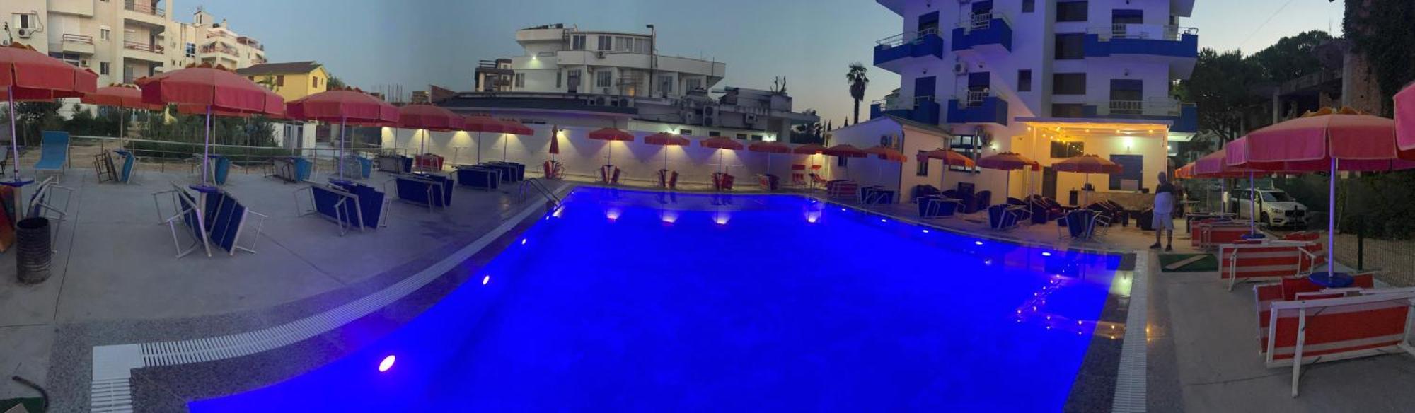 Blue Balcony Hotel Golem  Kültér fotó